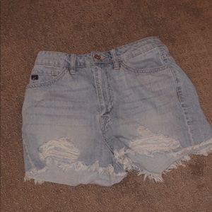 Cute ripped jean shorts